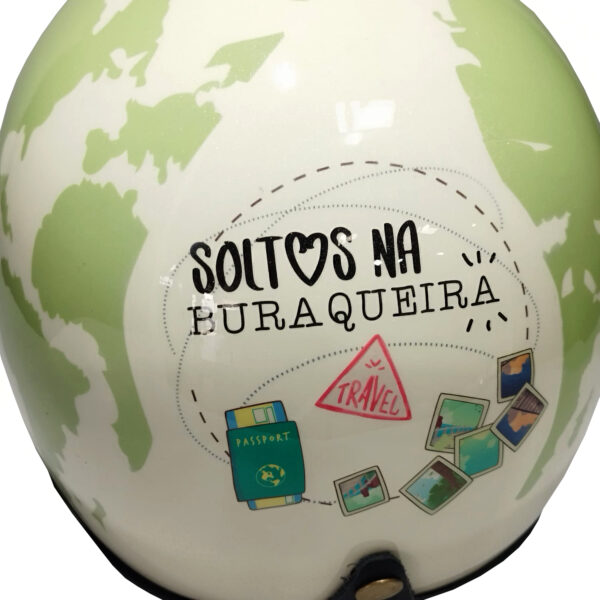 capacete old school green world